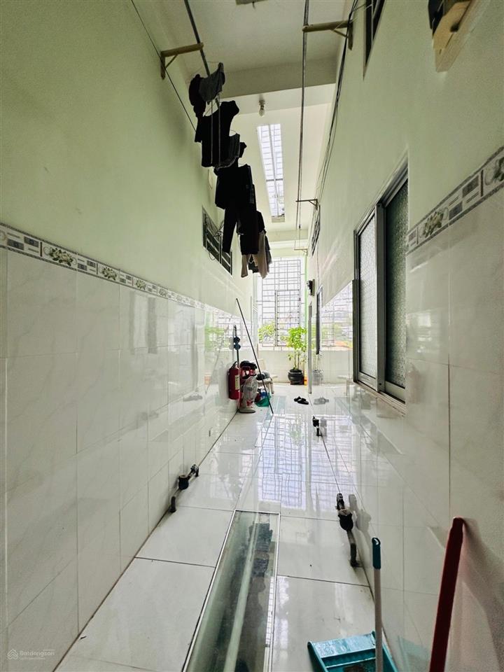 Mặt đường ôtô tránh  thông lê văn việt  tăng nhơn phú a(cũ)  tp thủ đức
