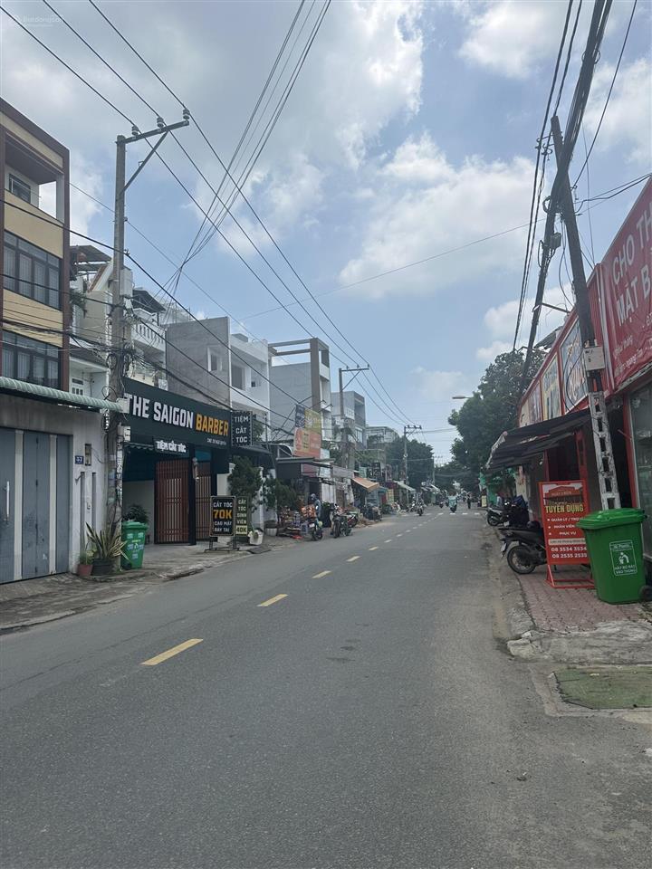 Mặt đường ôtô tránh  thông lê văn việt  tăng nhơn phú a(cũ)  tp thủ đức