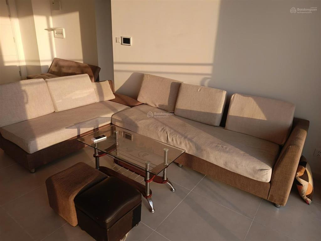 Chính chủ cho thuê ch urban green nhà có rèm, máy lạnh giá 12.5 triệu/83m2  em phi xem nhà
