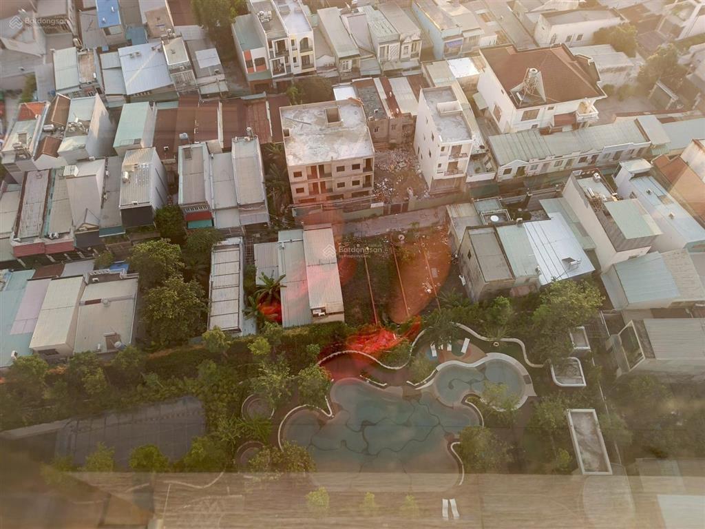 Chính chủ cho thuê ch urban green nhà có rèm, máy lạnh giá 12.5 triệu/83m2  em phi xem nhà