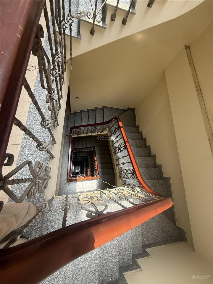 Bán nhà mặt phố nhân hoà, 58m2 4t 2 mặt tiền, kinh doanh sầm uất, vỉa hè, oto tránh, 24.x tỷ