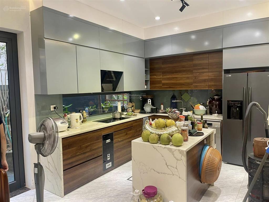 Bán nhà hoàng ngân, dt 63m 6 tầng có hầm, phân lô vỉa hè, ô tô tránh, kinh doanh, nhỉnh 30 tỷ