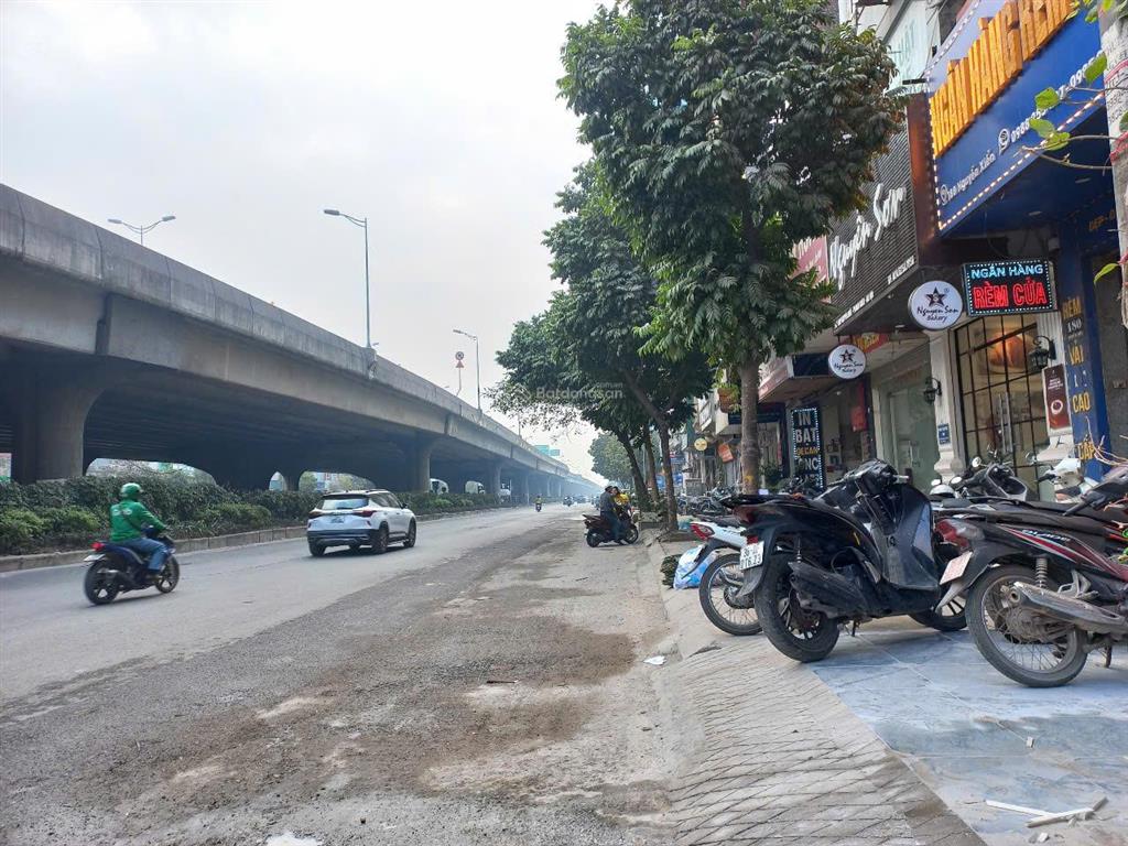 Bán gấp nhà mặt phố thanh xuân, 7 tầng thang may, vỉa hè 5m, kinh doanh đa dang, 29.x tỷ
