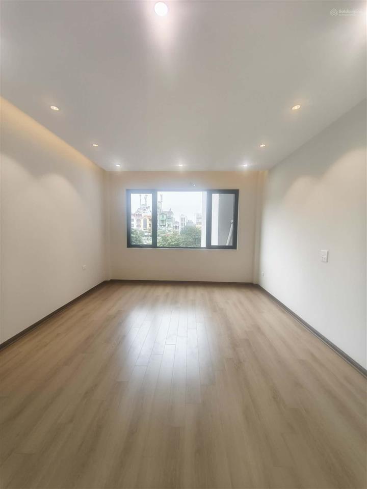 Bán nhà mặt phố thanh xuân, 40.5m2 6 tầng vỉa hè rộng, kinh doanh, văn phòng, nhỉnh 20 tỷ
