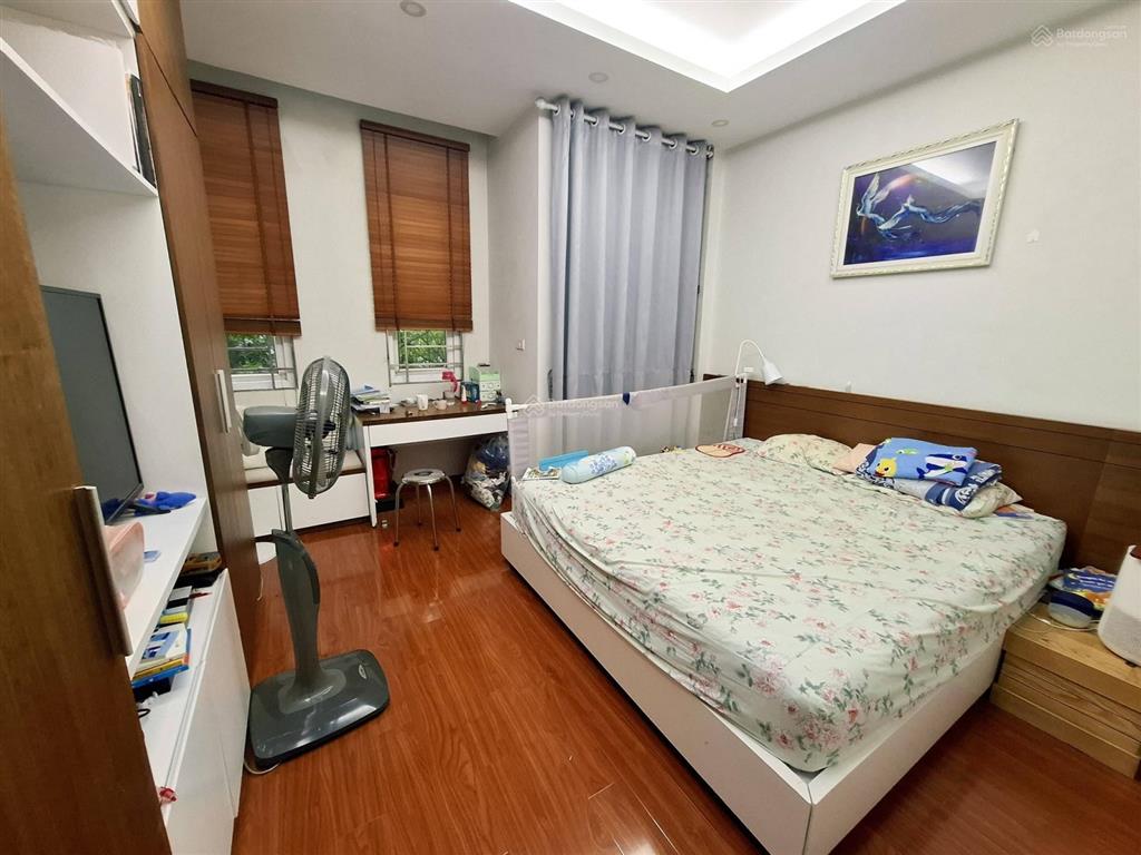 Bán nhà phân lô vip nguỵ như kon tum, 41m2 4t ô tô tránh, vỉa hè, kinh doanh, vp, 16,x tỷ