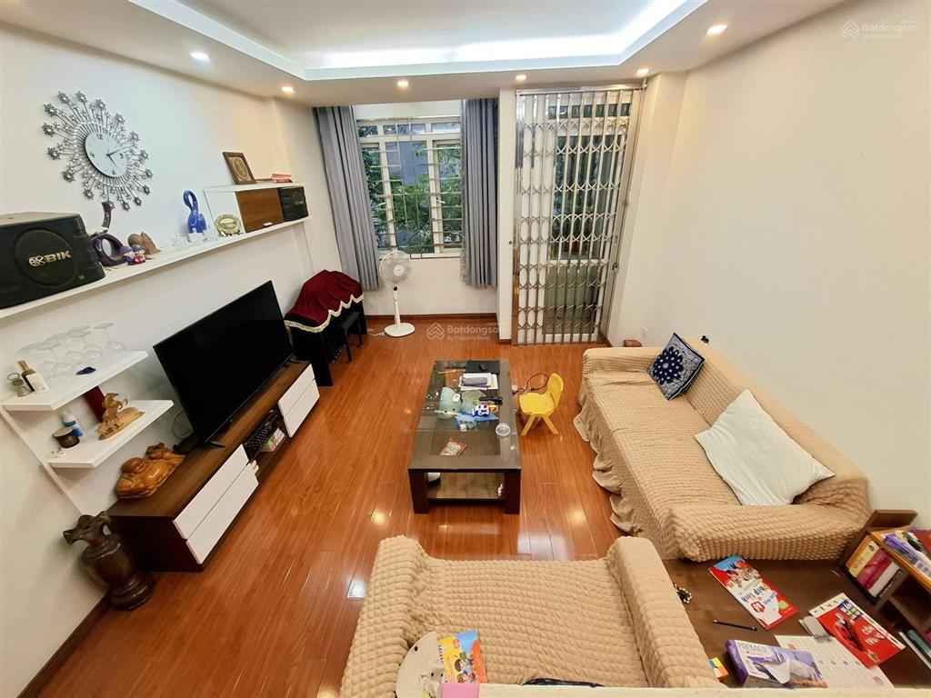 Bán nhà phân lô vip nguỵ như kon tum, 41m2 4t ô tô tránh, vỉa hè, kinh doanh, vp, 16,x tỷ