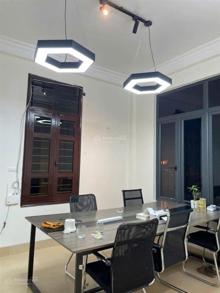 Bán nhà nguyễn trãi, cách phố 35m, lô góc, dt45m2 5t, ô tô tránh, ở cho thuê, chỉ 14.x tỷ