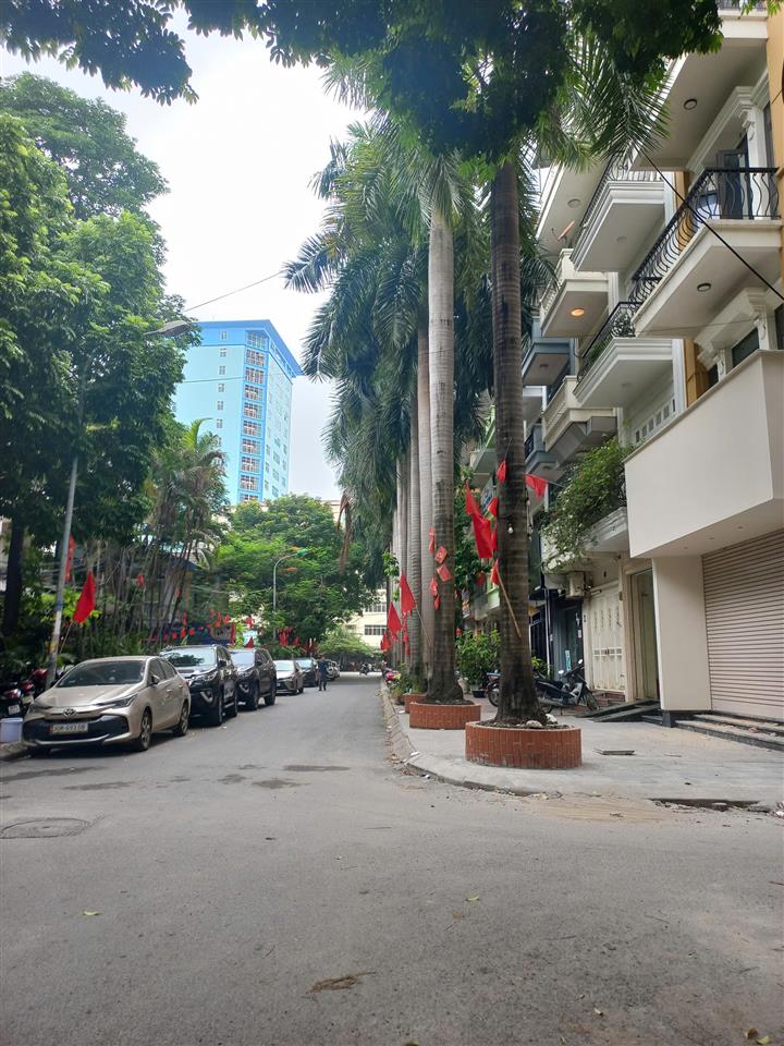 BÁN NHÀ ĐỖ QUANG, PHÂN LÔ VỈA HÈ 52M2 MT4M, OTO TRÁNH, KINH DOANH, VP, 26.X TỶ