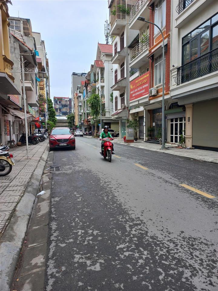 Bán nhà mặt phố tưởng dân bảo, gần ngã tư nguyễn trãi, 58m2 5t vỉa hè, kinh doanh, 30,x tỷ