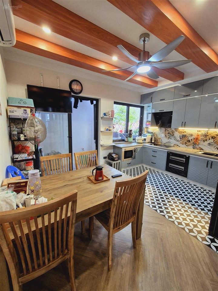 Bán nhà mặt phố tưởng dân bảo, gần ngã tư nguyễn trãi, 58m2 5t vỉa hè, kinh doanh, 30,x tỷ