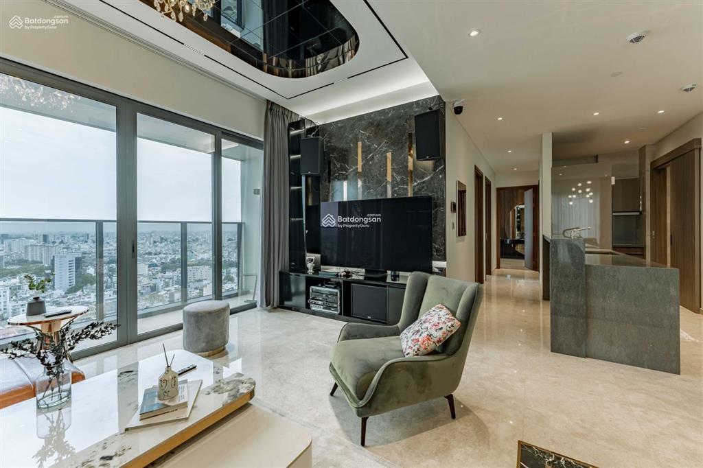 Bán căn hộ chung cư hùng vương plaza, 9,5 tỷ, 117m2, 3pn, 2wc, tiện nghi đầy đủ! 0907 749 ***