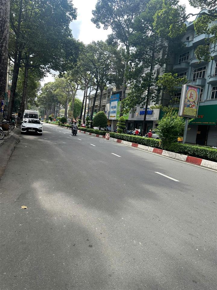 Bán nhà mặt tiền an dương vương, quận 5, dt 8mx21m, 7 tầng, chủ giảm gấp 40 tỷ bán nhanh