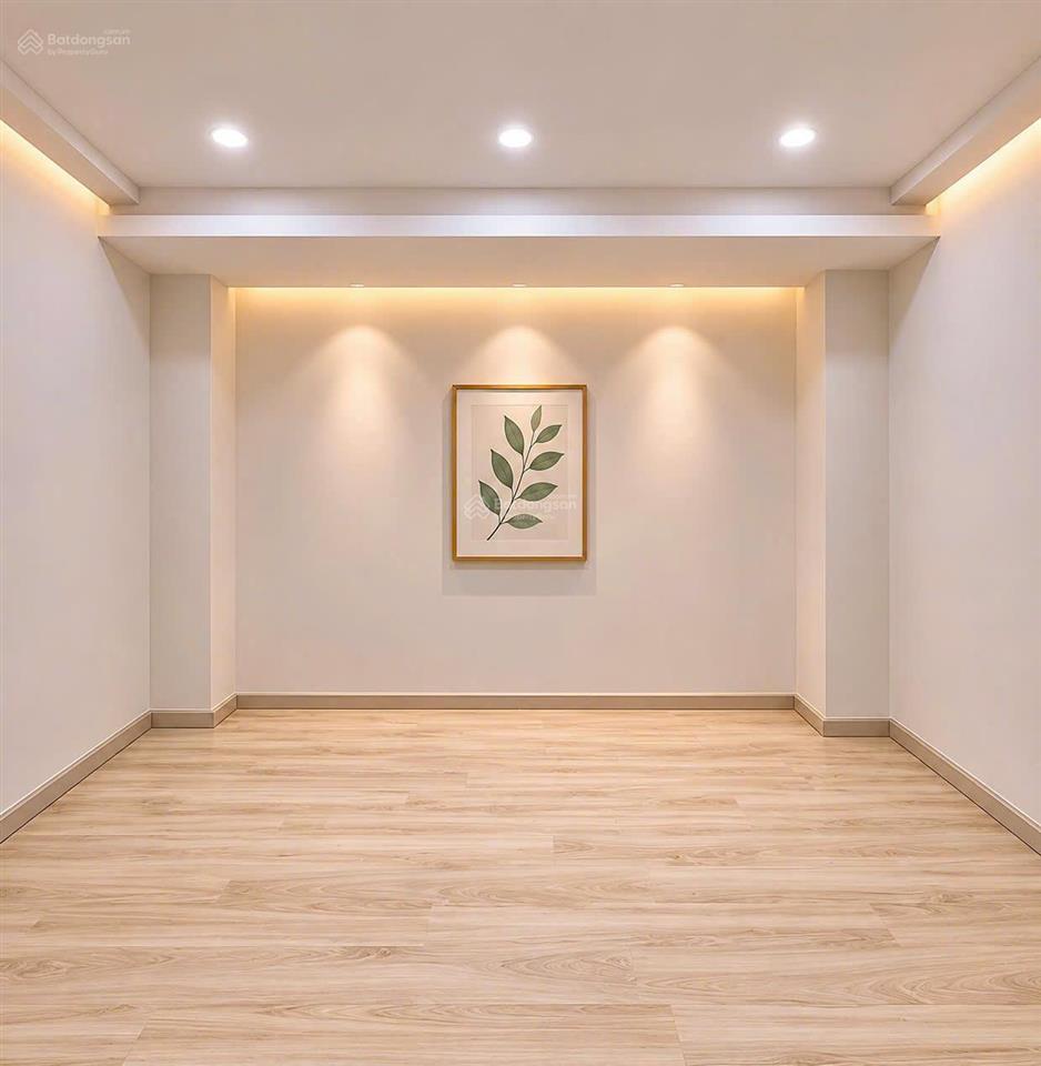 Cho thuê nhà nguyên căn 92 nguyễn biểu, quận 5, ngay trần hưng đạo, dt 6mx17m, 6 tầng, thang máy