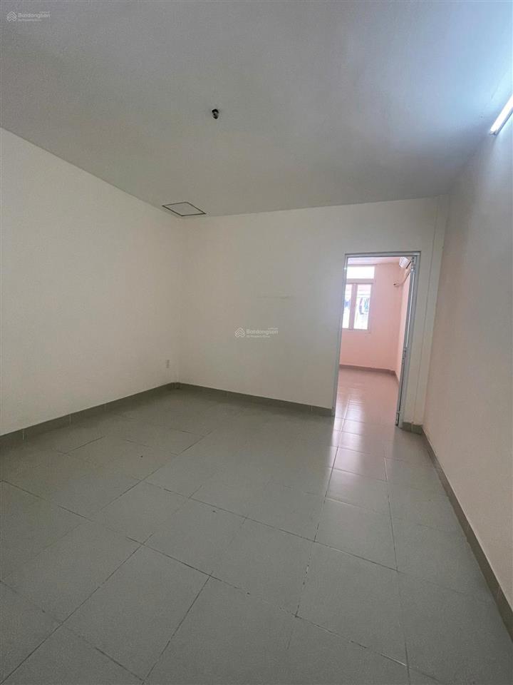 Bán nhà hẻm xe hơi lê đại hành, quận 11, dt 3.9x16m, cn 61m2, 3 tầng, giá chỉ 8 tỷ 500 triệu