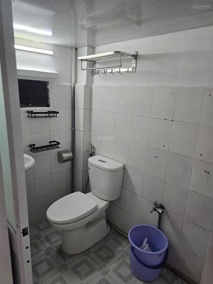 Cho thuê phòng trọ rộng 40m2 có gác lửng, lối đi riêng