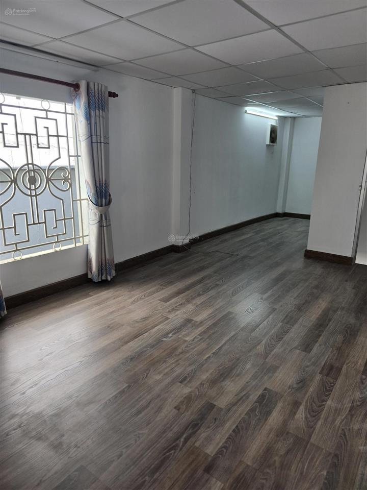 Cho thuê phòng trọ rộng 40m2 có gác lửng, lối đi riêng