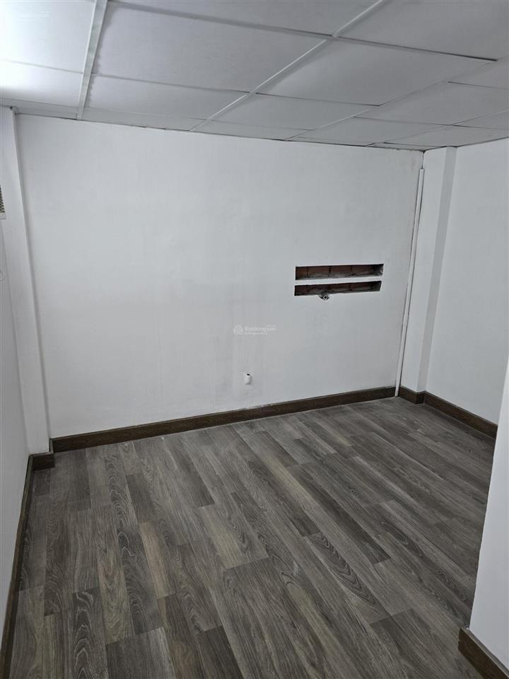 Cho thuê phòng trọ rộng 40m2 có gác lửng, lối đi riêng