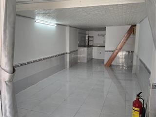 Cho thuê phòng trọ rộng 40m2 có gác lửng, lối đi riêng