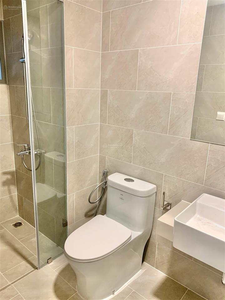Bán căn 59m² view ngoại khu, giá 2,68 tỷ (102%) đã có sổ hồng, gói giường tủ cđt