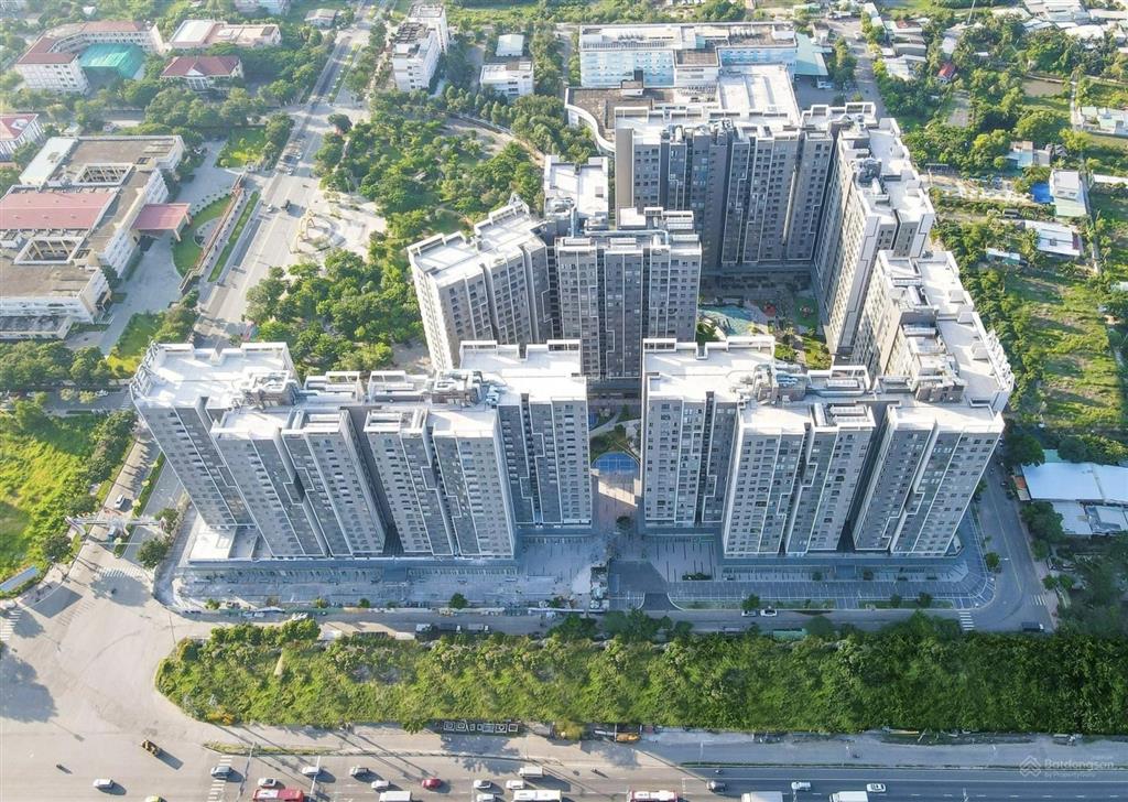 Bán căn 59m² view ngoại khu, giá 2,68 tỷ (102%) đã có sổ hồng, gói giường tủ cđt