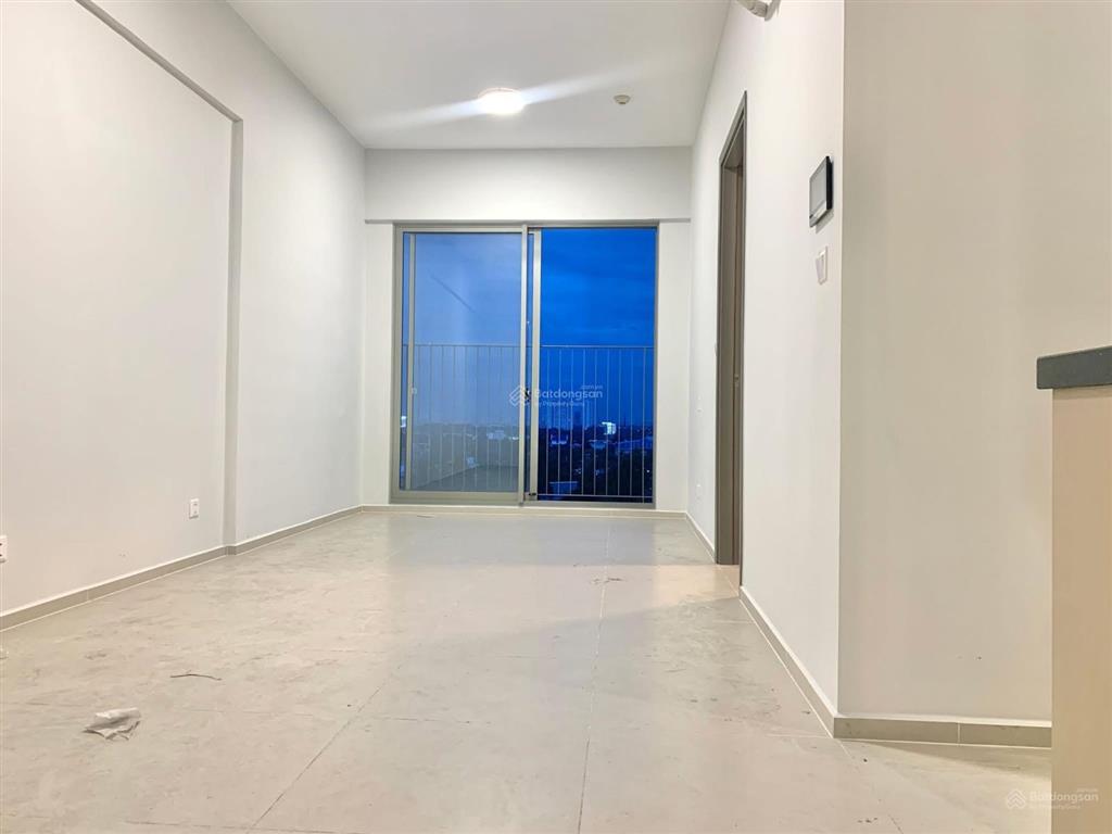 Bán căn 59m2 sổ hồng sẵn + giá 2.690 tỷ (102%) view ngoại khu + tầng cao thoáng mát