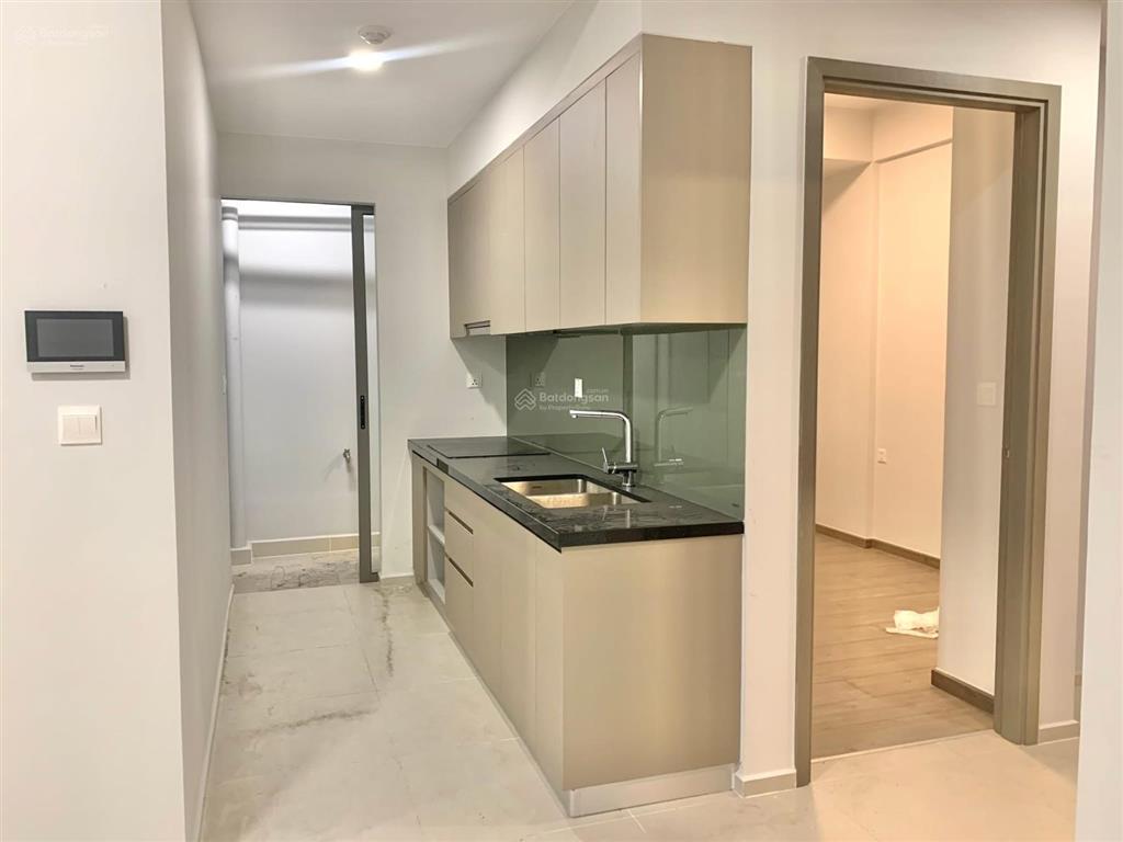 Bán căn 59m² view ngoại khu, giá 2,68 tỷ (102%) đã có sổ hồng, gói giường tủ cđt