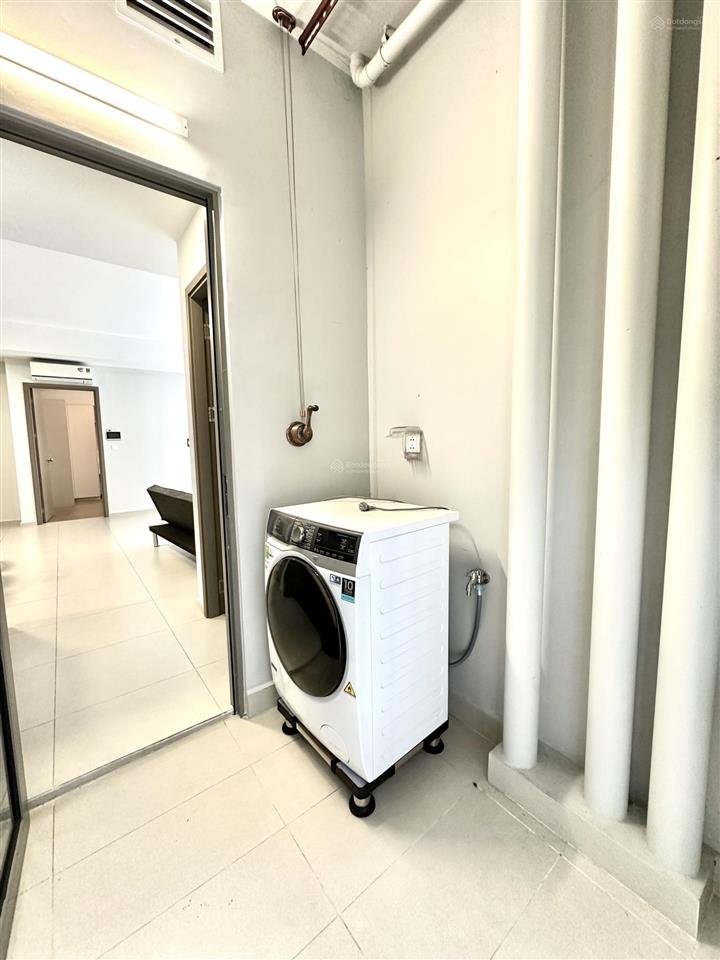 Bán căn 114m2  3pn view hồ bơi đẹp nhất west gate + giá 4.8 tỷ (102%) sổ hồng + full nội thất