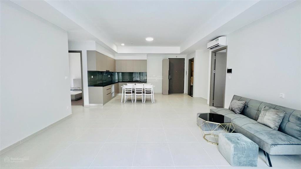 Bán căn 114m2  3pn view hồ bơi đẹp nhất west gate + giá 4.8 tỷ (102%) sổ hồng + full nội thất