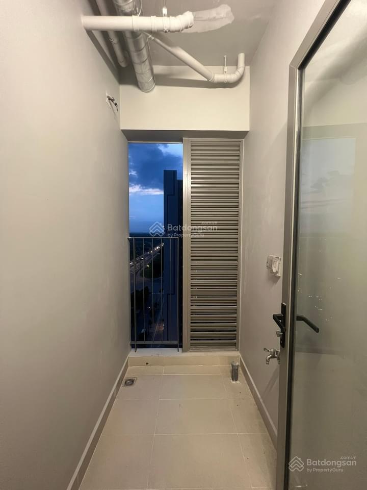 Bán căn 85m2 full nội thất + giá 3.7 tỷ (102%) sổ sẵn + view ngoại khu + tầng đẹp