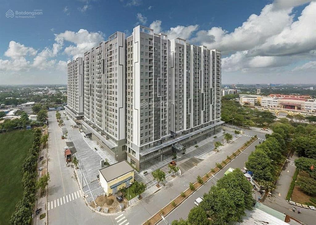 Bán căn 85m2 full nội thất + giá 3.7 tỷ (102%) sổ sẵn + view ngoại khu + tầng đẹp