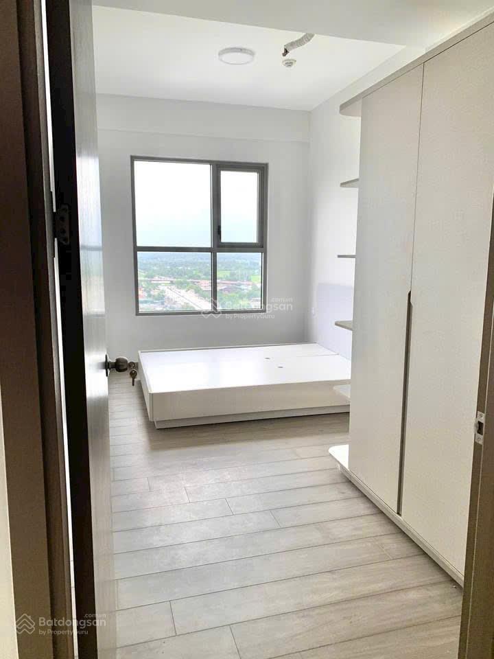Bán căn 85m2 full nội thất + giá 3.7 tỷ (102%) sổ sẵn + view ngoại khu + tầng đẹp