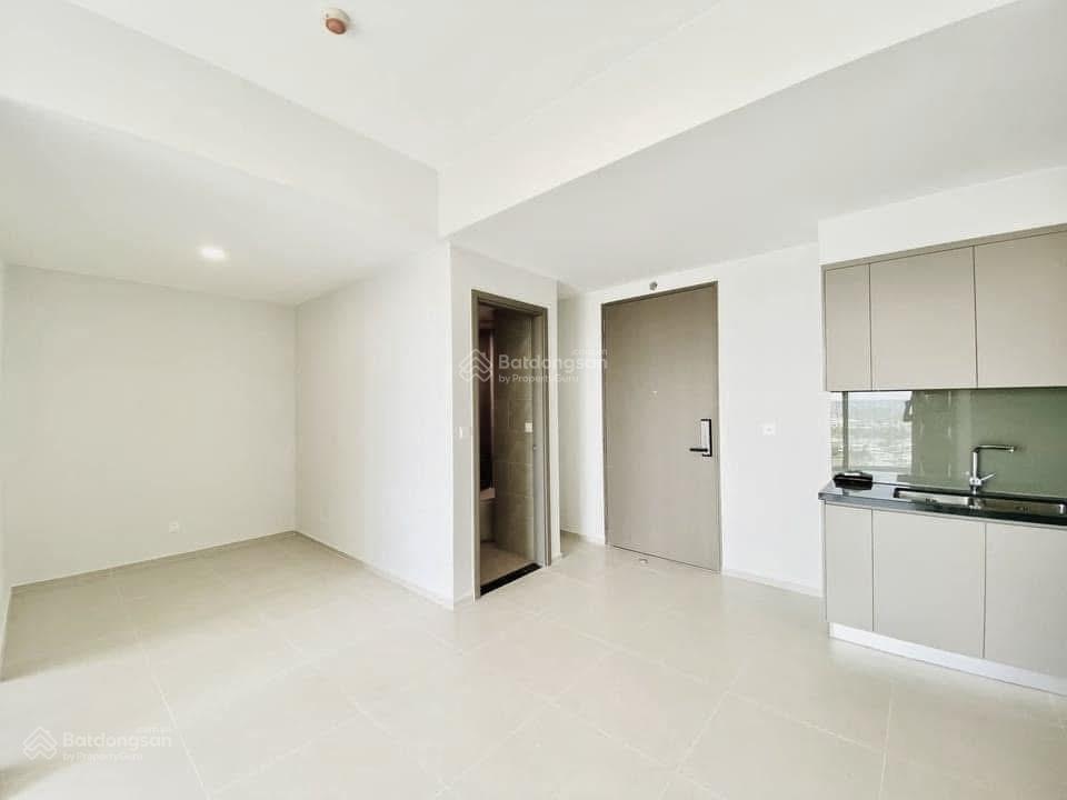 Bán căn 69m² view ngoại khu + giá 3.150 tỷ (102%) giá tham khảo tốt trong khu vực + sổ hồng sẵn