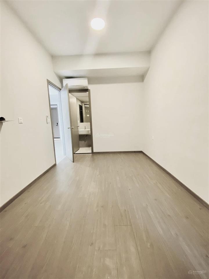 Bán căn 69m² view ngoại khu + giá 3.150 tỷ (102%) giá tham khảo tốt trong khu vực + sổ hồng sẵn