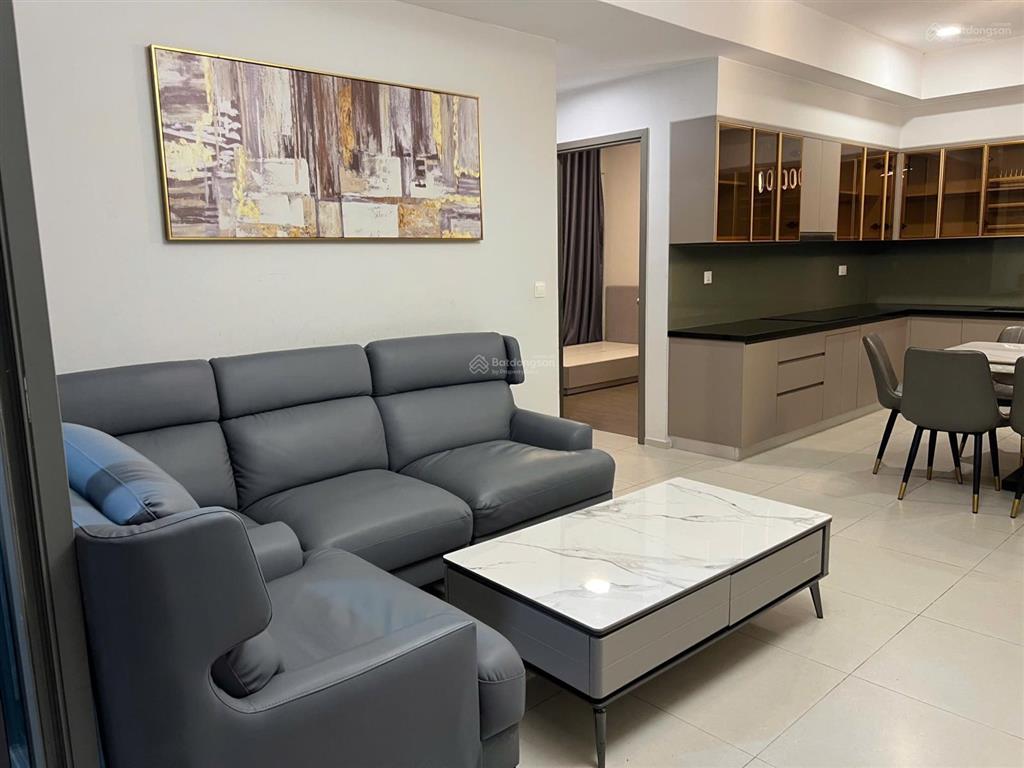 Bán căn 114m2 nội thất thiết kế + view công viên block d + giá 4.9 tỷ (102%) + tầng đẹp