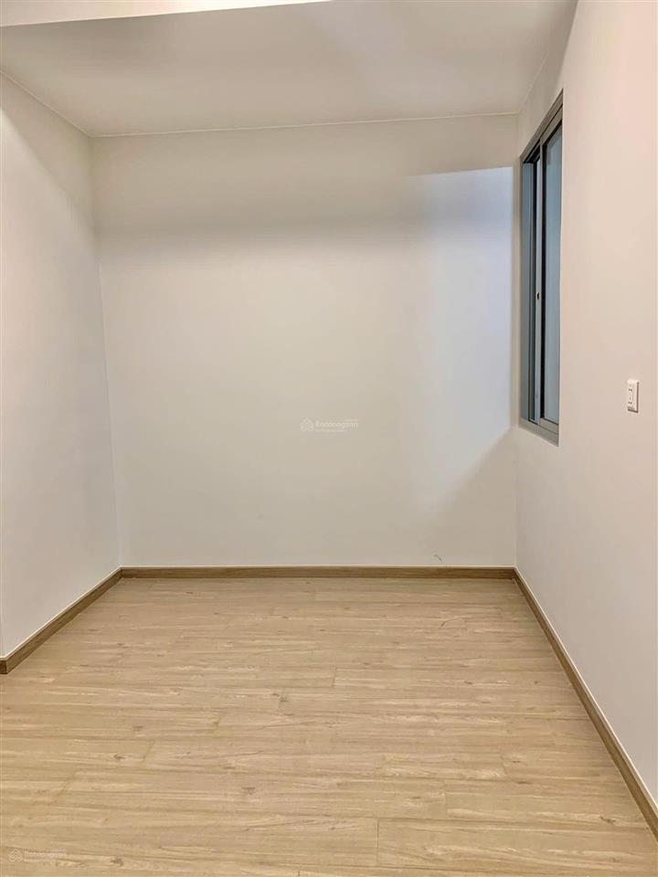 Bán căn 59m2 view hồ bơi + giá 2.850 tỷ (102%) sổ hồng sẵn + tầng đẹp + hướng mát