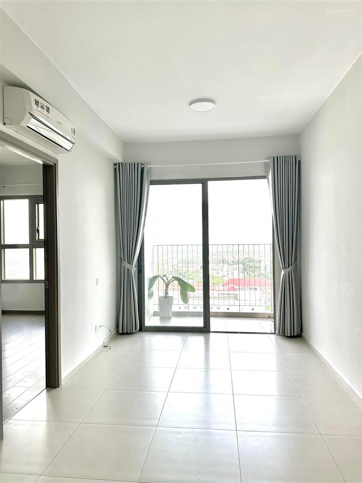 Bán căn 69m2 view bệnh viện bình chánh + giá 3.350 tỷ (102%) sổ hồng sẵn + tầng đẹp