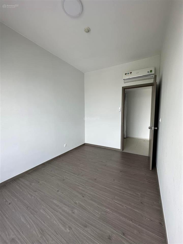 Bán căn 69m2 view bệnh viện bình chánh + giá 3.350 tỷ (102%) sổ hồng sẵn + tầng đẹp