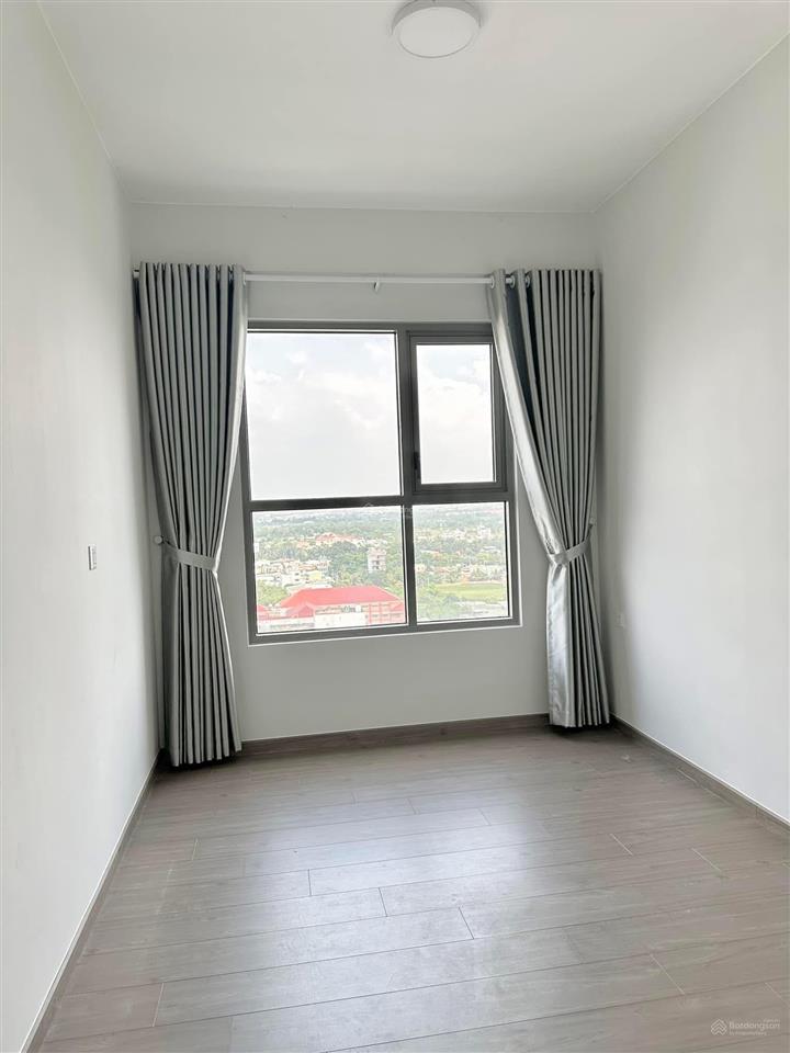 Bán căn 69m2 view bệnh viện bình chánh + giá 3.350 tỷ (102%) sổ hồng sẵn + tầng đẹp