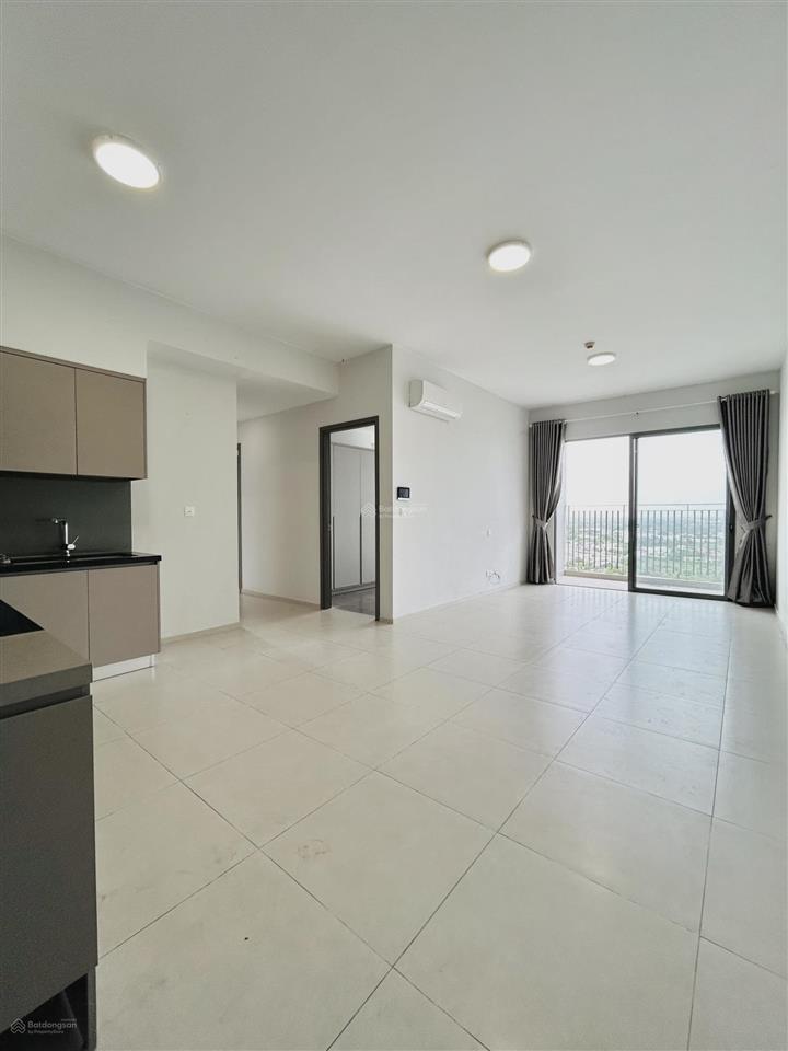 Bán căn 85m2 view ngoại khu, giá 3,65 tỷ (102%), sổ hồng sẵn, hướng mát