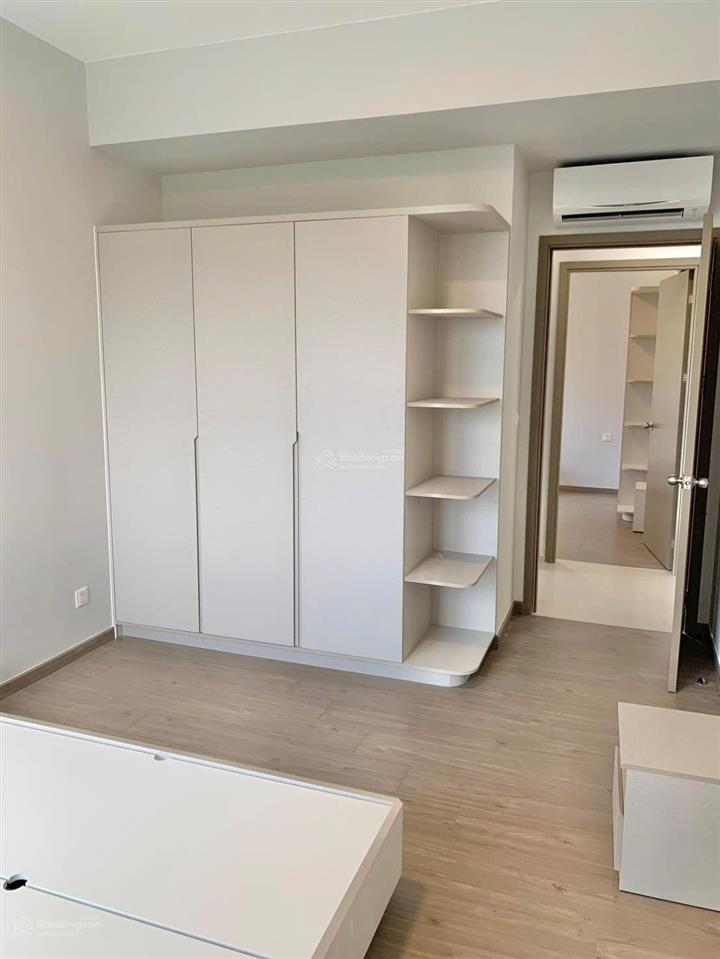 Bán căn 114m2 view công viên block d, giá 4,6 tỷ (102%) sổ hồng sẵn, nhà mới 100%