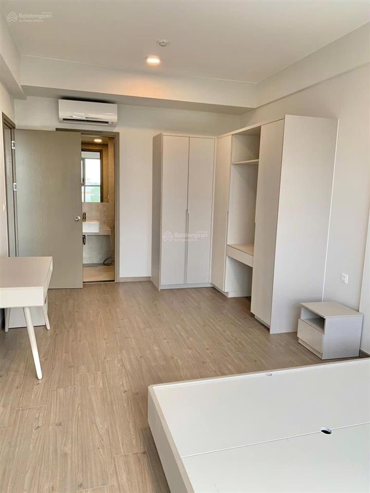 Bán căn 114m2 view công viên block d, giá 4,6 tỷ (102%) sổ hồng sẵn, nhà mới 100%