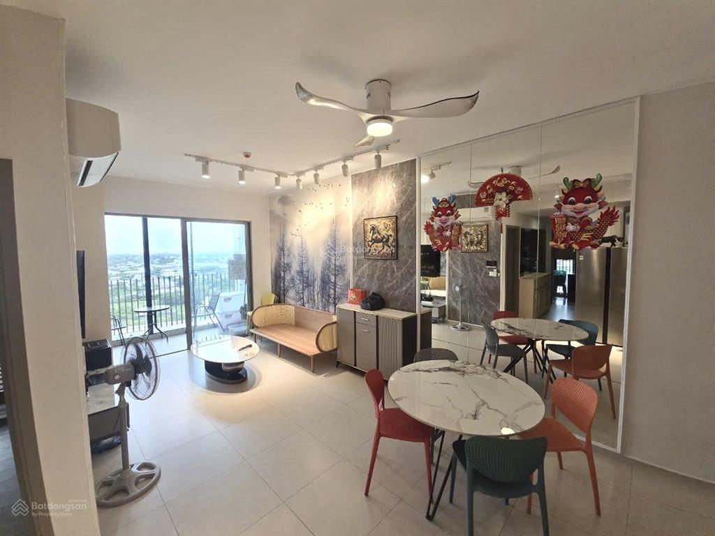 Bán căn 85m2 sổ hồng sẵn + full nội thất + giá 3,850 tỷ (102%) view ngoại khu mát mẻ