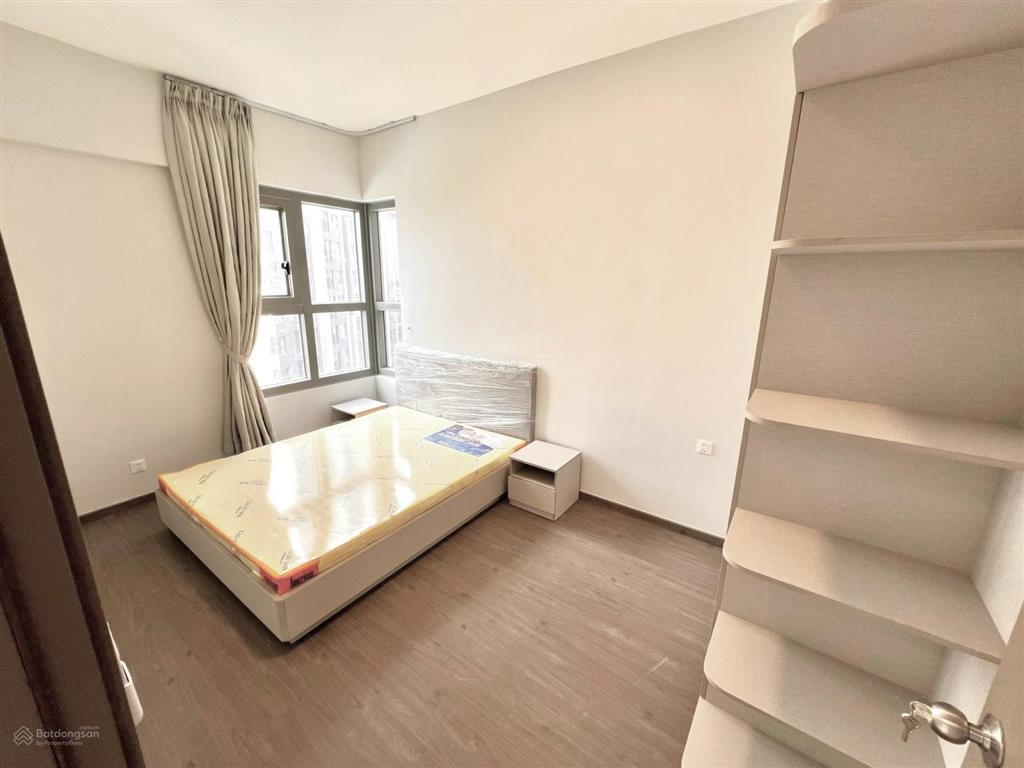 Bán căn 69m2 ban công view công viên block c, giá 3,51 tỷ (102%) sổ hồng sẵn