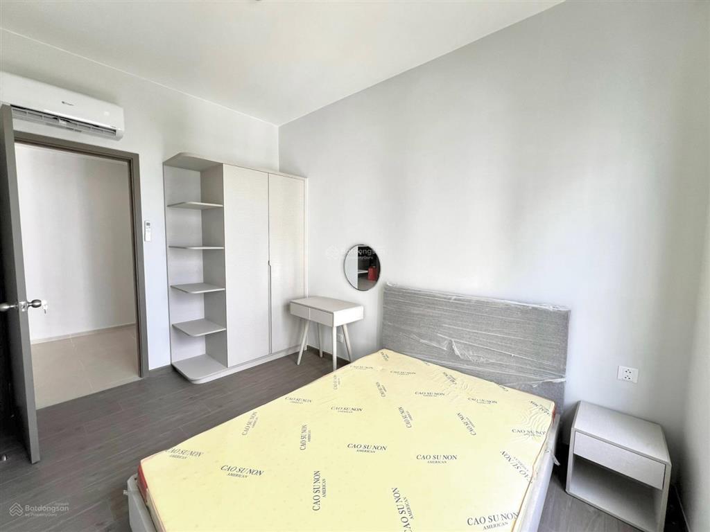 Bán căn 69m2 ban công view công viên block c, giá 3,51 tỷ (102%) sổ hồng sẵn