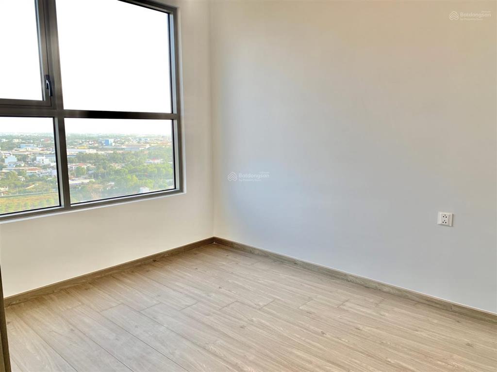 Bán căn 59m2 sổ hồng sẵn, view ngoại khu, giá 2,7 tỷ (102%), tầng đẹp