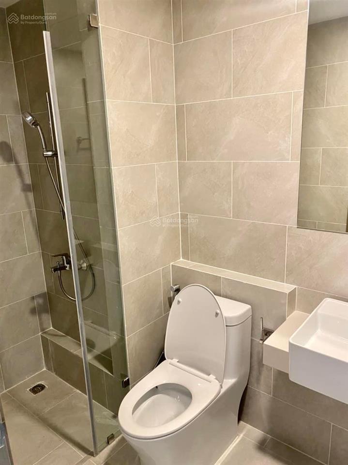 Bán căn 59m2 tầng trung đẹp + giá 2,65 tỷ (102%) sổ hồng sẵn