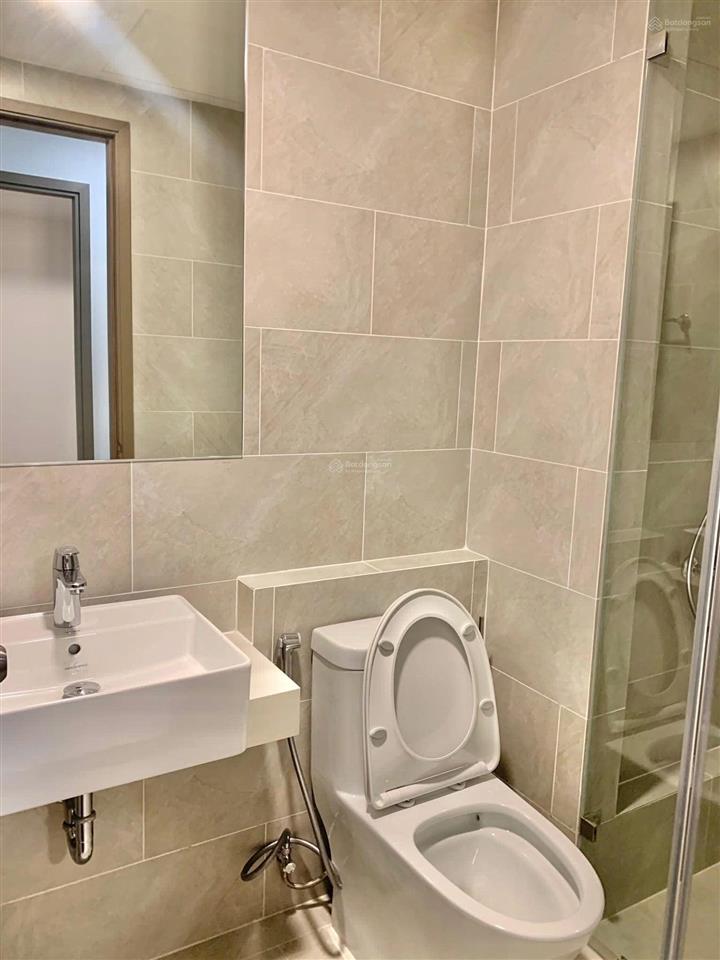 Bán căn 59m2 tầng trung đẹp + giá 2,65 tỷ (102%) sổ hồng sẵn