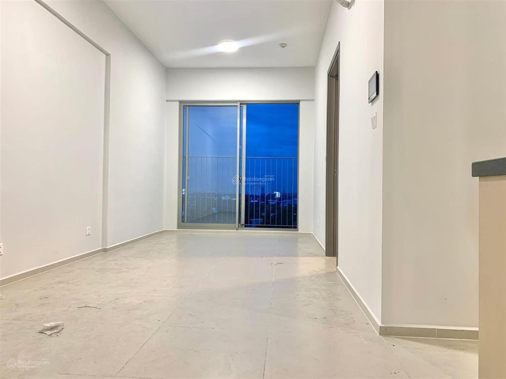 Bán căn 59m2 tầng trung đẹp + giá 2,65 tỷ (102%) sổ hồng sẵn