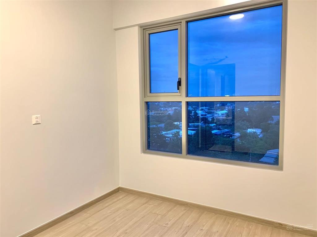 Bán căn 59m2 tầng trung đẹp + giá 2,65 tỷ (102%) sổ hồng sẵn