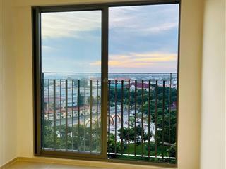 Bán căn 59m2 view công viên block d, giá 2,83 tỷ (102%) tầng trung đẹp